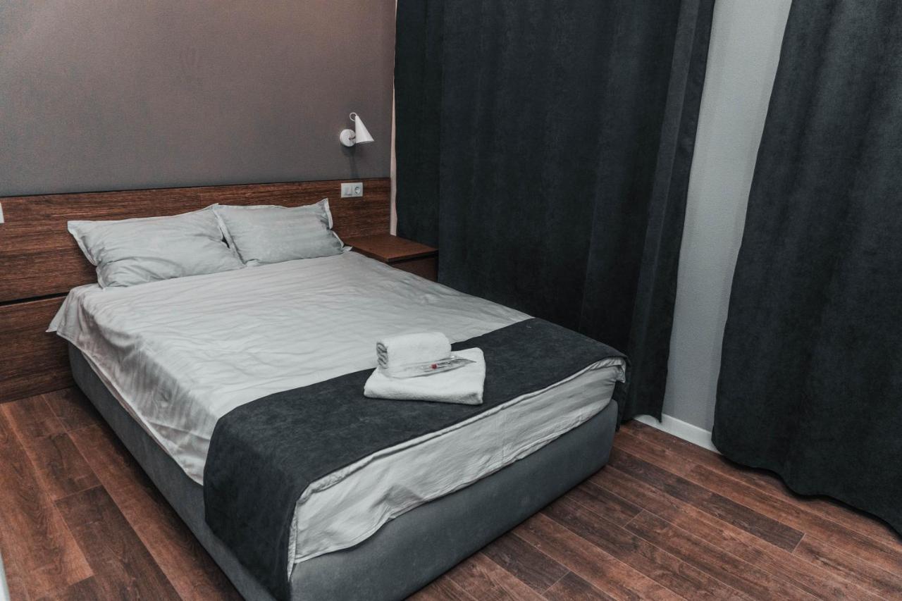 Жомарт Hotel Aqtöbe Buitenkant foto